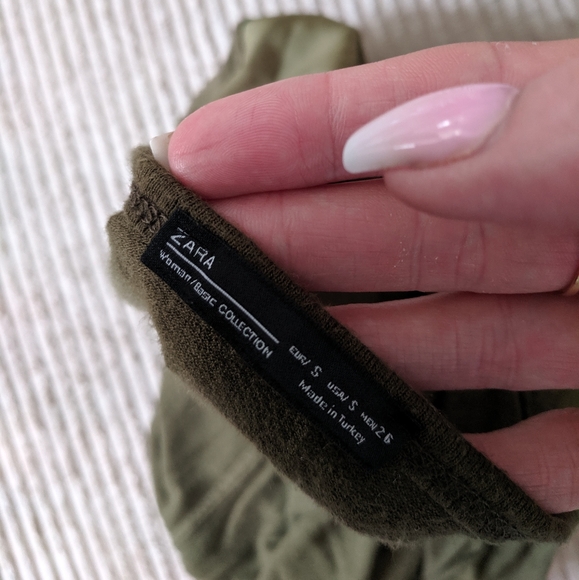 Small Zara Long Sleeve - Picture 2 of 3